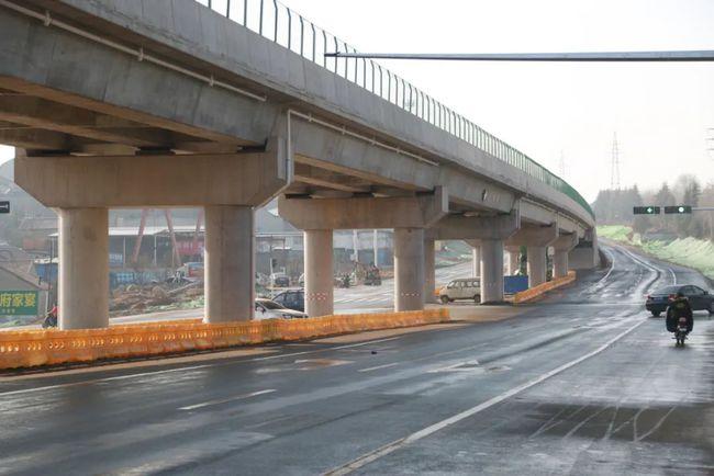 淄博这座立交桥正式通车