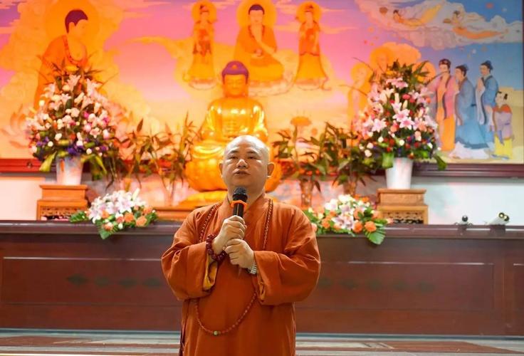 活动正式开始之前,白鹿寺明良大和尚发表了讲话,他说:之所以举办这样