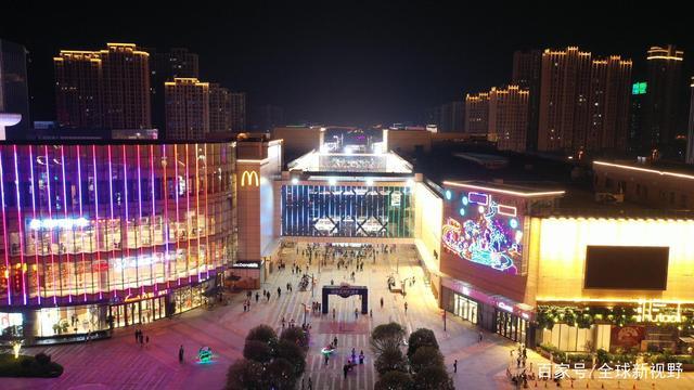 江西吉安铜锣湾步行街成为市民体验生活观光休闲的