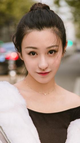 朱圣祎精美壁纸:甜美小花,软萌有格调的少女