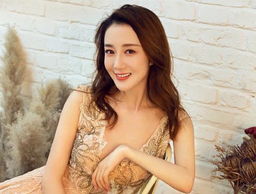 演员李依晓的个人资料简介 现实生活中结婚了吗老公是