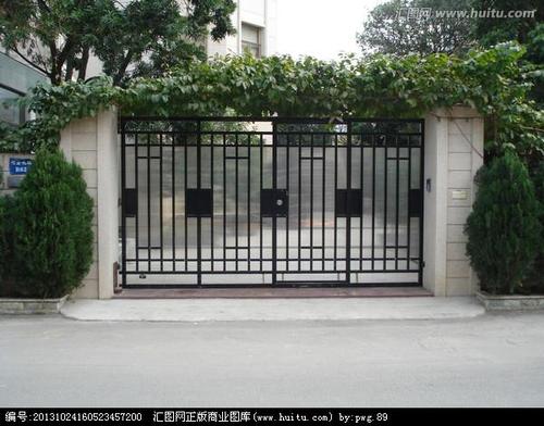 供应铁艺门价格