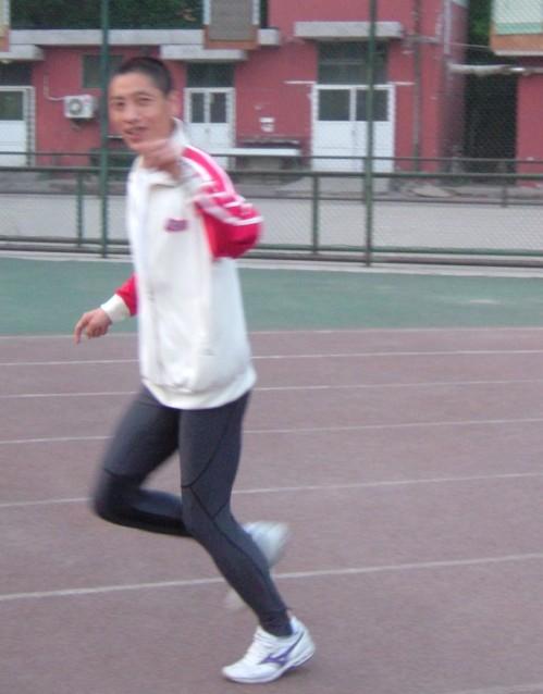 从佟强跑步训练理念看现代跑步的趋势一