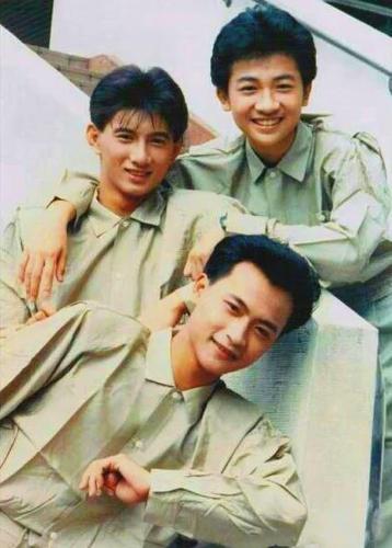 小虎队珍贵照片80后难忘的青春偶像现在他们怎么样了