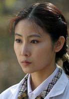 丁秋楠  演员 李芯逸   美丽清新,是全体钢厂男职工心中的女神.