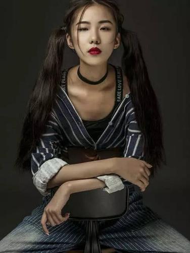 而现在距离节目播出也过去许久了,小编也是在微博上面关注了刘思琦