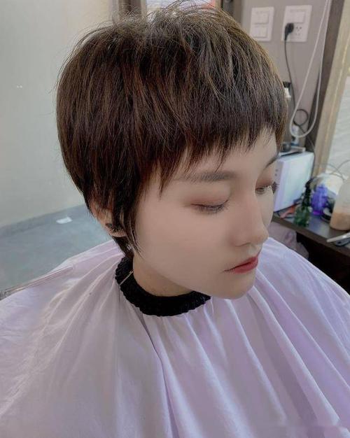 2020精选流行短发29款,一看就很心动,时尚瘦脸还洋气