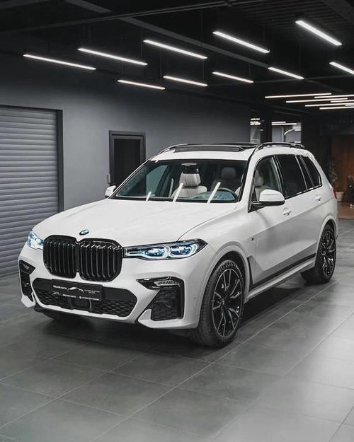 宝马x7据说要迎来中期改款