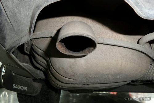 大众速腾排气管