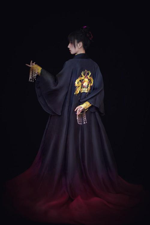 国风人气女歌手等什么君 江苏卫视跨年首次揭面