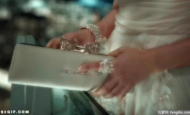 香水gif美女gif礼物gif诱惑gif