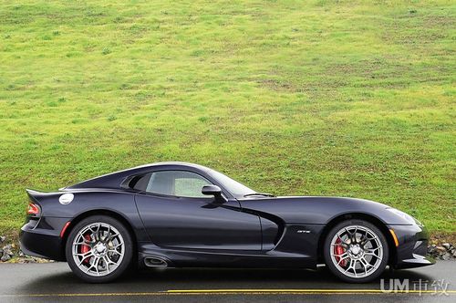 噬魂兽 2013道奇srt viper