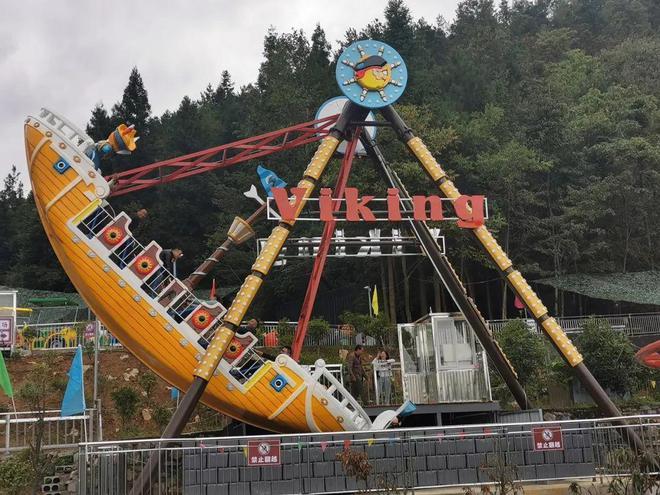 利川百鹊欢乐谷五一重磅钜惠百余游乐项目每天不重样