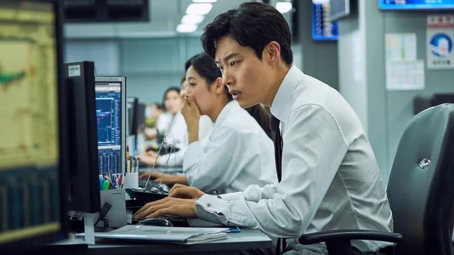 韩国电影《钱》,究竟看什么?