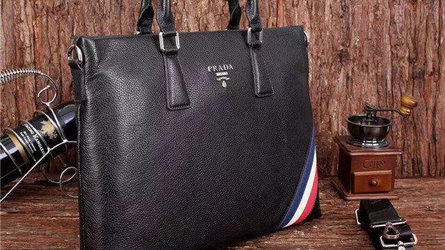 终于找到高仿普拉达男包好物分享给你们