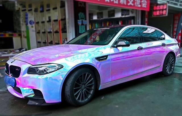 宝马5系汽车改色七彩电镀白贴膜效果图 七彩电镀系列车身改色膜颜色之