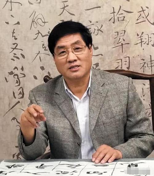 网友胡立民的楷书有点丑不愧是中书协今楷继承人