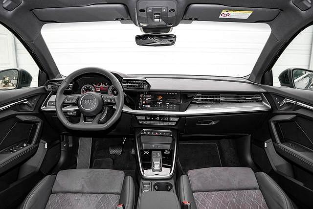 加长后的全新一代奥迪a3l,内饰也不再将就