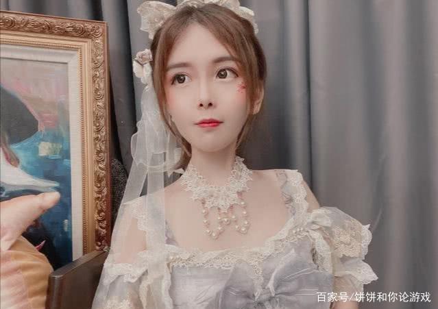 原创国服第一扳手轩墨宝宝拍写真,自评像个伪娘,粉丝:难道你不是