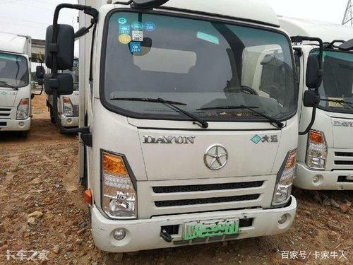 实拍停车场里的大运e3电动轻卡,这是在等待淘汰吗?