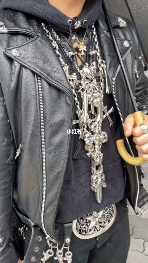 克罗心重金属穿搭_穿搭_重金属_克罗心怎么样_时尚_穿