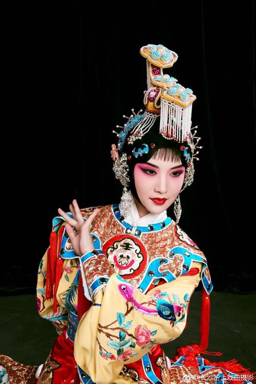 京剧霸王别姬虞姬化妆##长沙扮上戏曲工作室##京剧舞台幕后