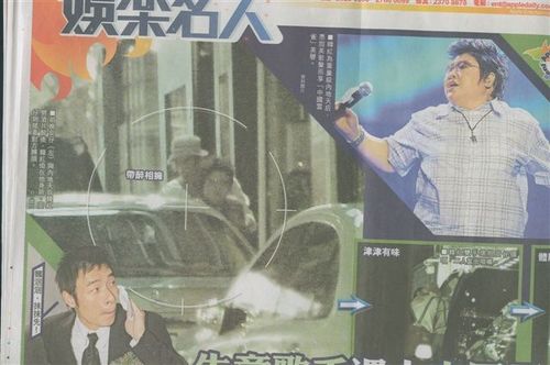 韩红与许志安的激吻照引出其初恋男友