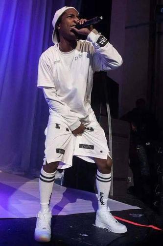 2021 年了,a$ap rocky 还是最会穿的 rapper 吗?