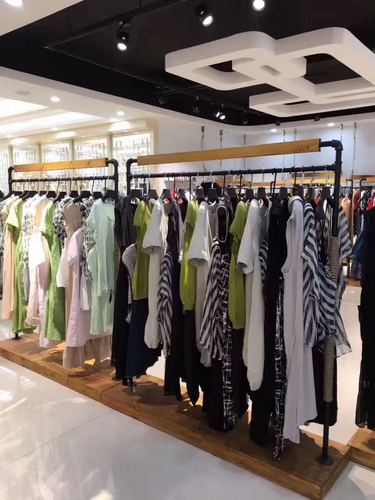 广州布梵服饰教你如何识别品牌女装剪标正品