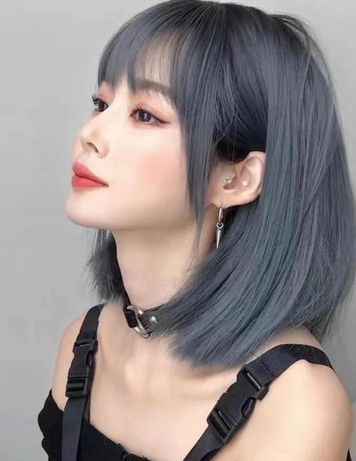 2021显白的4种发色:黑茶低调好看,摩卡棕减龄日系,冷