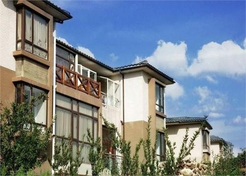 富士庄园三期樱花墅售楼地址:大连市甘井子泉水新区e2区富士68号楼.