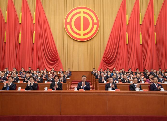 王沪宁代表党中央致词
