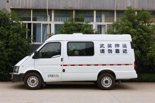 运钞车"靠不得碰不得",那交警检查能拒绝吗?云南已有先例!