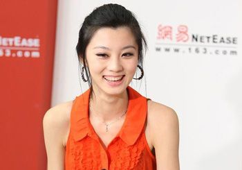 费沁雯自拍写真图片