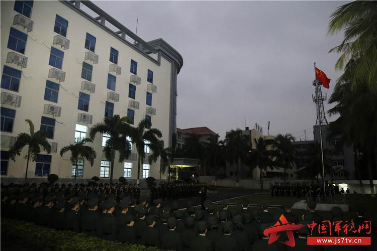 海南省军区:新年第一天,从升旗仪式开始