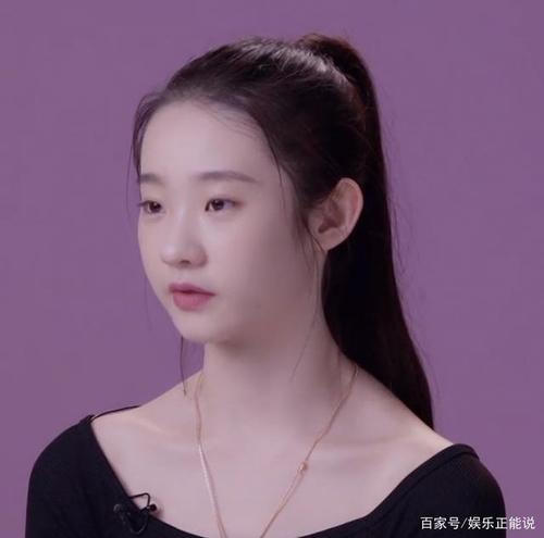 创造营张艺凡:顶着压力走下去