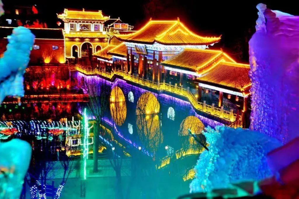 石家庄市平山县沕沕水生态风景区夜景.崔志林 摄