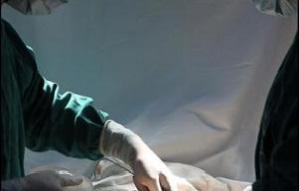 男子自曝做变性手术全过程(组图)