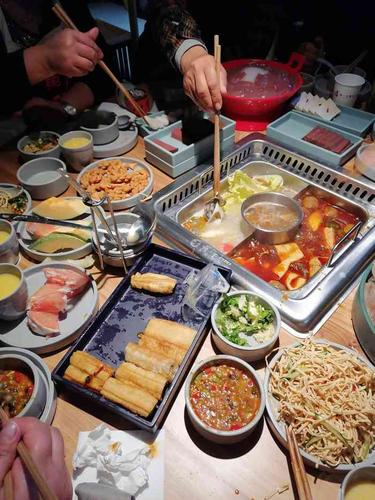 刘一手火锅(吾悦广场店)-"回六安办事,听说有个新开的吾悦广场所以慕.