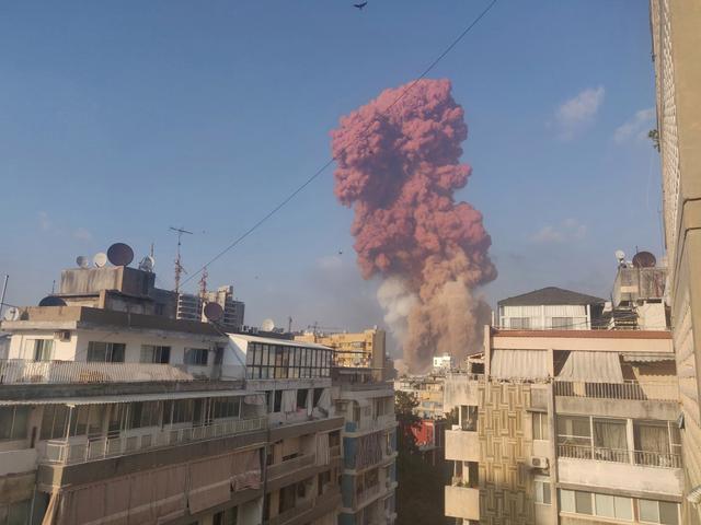 原创贝鲁特爆炸最新消息:造成至少78人死亡4000人受伤,很多人失踪