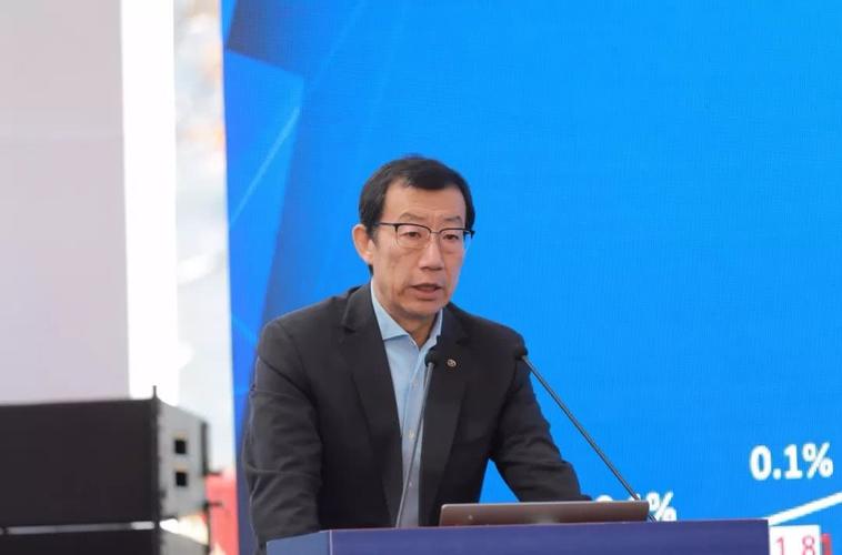 昆明市级新能源平台相关负责人,陪同昆明市副市长王冰和市新能源汽车