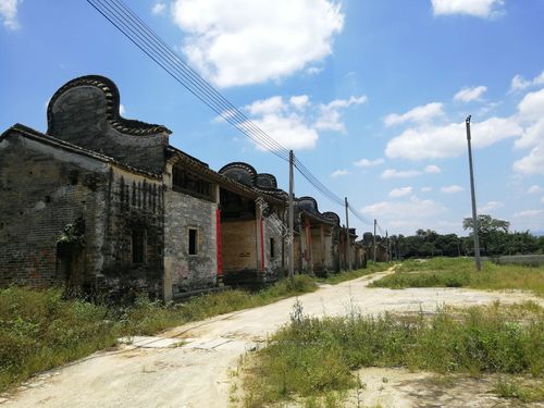这个古村落距广州市区不远,自驾公交可达,无门票
