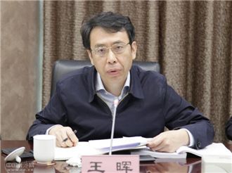 徐惠民,1963年4月生,今年1月当选南通市市长,近日任南通市委书记.
