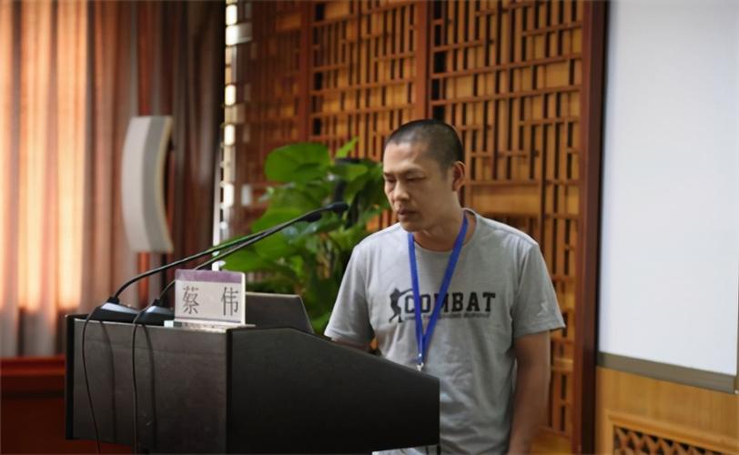 当年被复旦大学破格录取的"三轮车夫"博士生,今靠知识