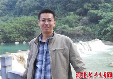党员教师赵华:立足三尺讲台 塑造无悔人生