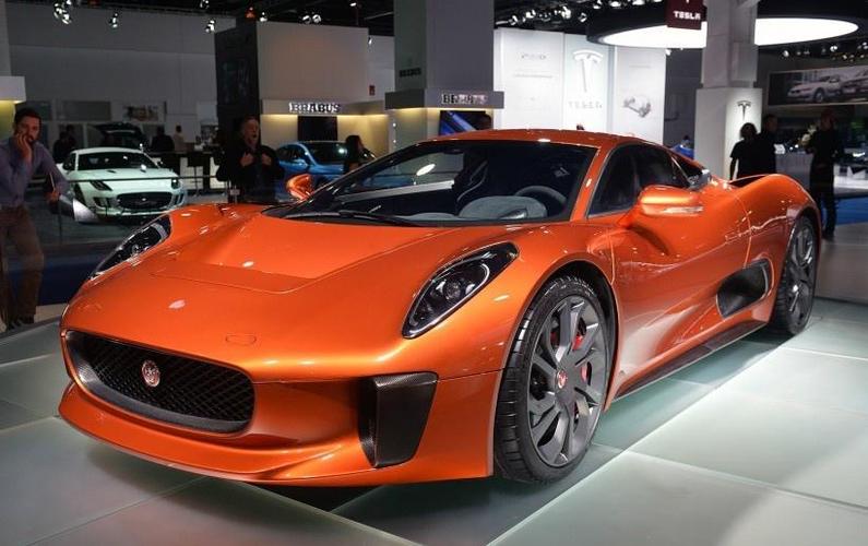 高端《007:幽灵党》定制版捷豹c-x75跑车 (7/8)