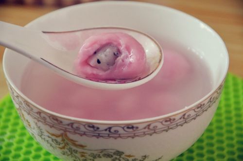 火龙果汤圆