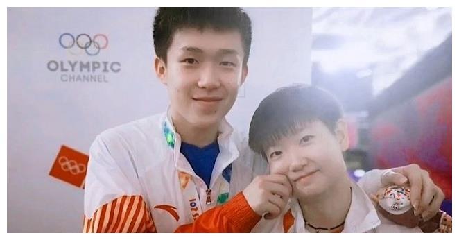 辟谣!陈梦称自己单身,网传与孙颖莎争夺王楚钦,本尊直播澄清