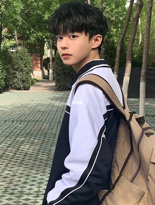 看腻了肌肉男,今天看点不一样的小鲜肉_帅哥_娱乐