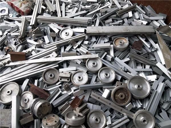 废铝通常分成阶段不尽相同所以种类也有所有差别,这里废旧金属回收小